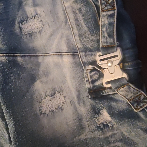 Jeans - Picture 3 of 4